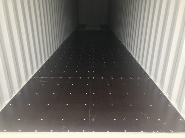 40 ft High Cube 3 Door Container - Image 5